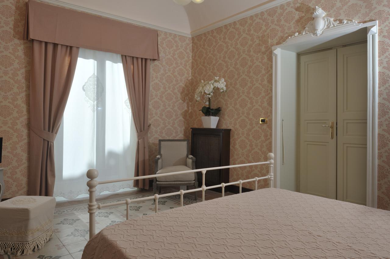 Palazzo Bella Bed & Breakfast Campobello di Licata Phòng bức ảnh
