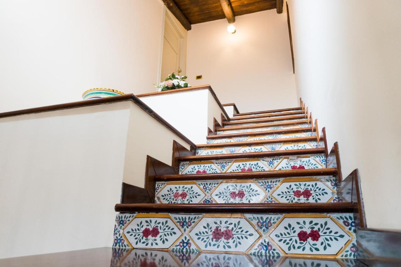 Palazzo Bella Bed & Breakfast Campobello di Licata Ngoại thất bức ảnh